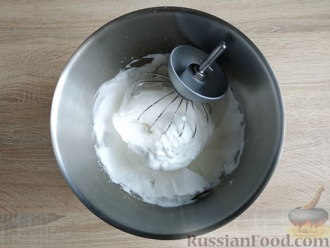 Тесто без крахмала. Диск для взбивания крема, яичных белков бош. Киевский торт с крахмалом. Как приготовить лимонную начинку с крахмалом.