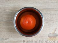 Фото приготовления рецепта: Макароны с тушёнкой, помидорами и сыром - шаг №6