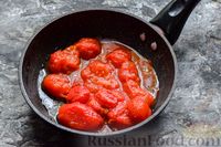 Фото приготовления рецепта: Макароны-ракушки с говяжьим фаршем и беконом, запечённые в томатном соусе - шаг №4