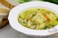 Фото приготовления рецепта: Куриный суп с "ушками" с начинкой из плавленого сыра и яйца - шаг №21