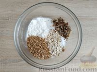 Фото приготовления рецепта: Овсяное печенье с грецкими орехами, семенами подсолнечника и маком - шаг №4