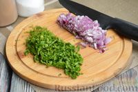 Фото приготовления рецепта: Голубцы из молодой капусты с курицей, тушенные в овощном соусе - шаг №12