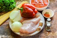 Фото приготовления рецепта: Салат с редиской, яйцами и зелёным луком - шаг №4