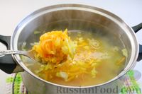 Фото приготовления рецепта: Борщ со щавелем и фрикадельками, без капусты - шаг №7