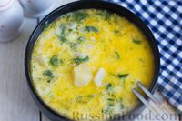 Фото приготовления рецепта: Суп из шпината с сыром и молоком - шаг №7