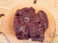 Фото приготовления рецепта: Творожный кекс с чёрной смородиной - шаг №10