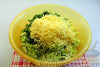 Фото приготовления рецепта: Котлеты из капусты и кабачков, с картофелем и сыром - шаг №10