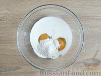 Фото приготовления рецепта: Запеканка из куриного филе с грибами и сыром - шаг №8
