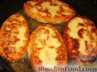 Фото приготовления рецепта: Картофельные язычки с капустой - шаг №3