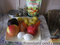 Фото приготовления рецепта: Салат с тунцом и гранатом - шаг №1