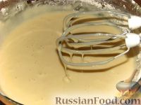 Фото приготовления рецепта: Торт "Молочная девочка" со сметанным кремом - шаг №3