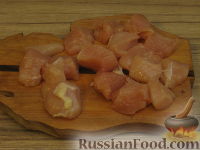 Фото приготовления рецепта: Куриный шашлычок в красном маринаде - шаг №4