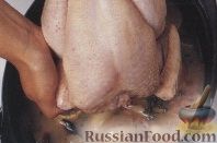Фото приготовления рецепта: Курица, тушенная с фасолью в духовке - шаг №2