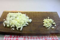 Фото приготовления рецепта: Тефтели с рассольным сыром, запечённые в томатном соусе - шаг №2