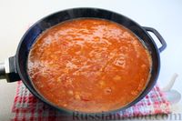 Фото приготовления рецепта: Тефтели с рассольным сыром, запечённые в томатном соусе - шаг №8