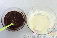 Фото приготовления рецепта: Чёрно-белый шоколадный десерт со сгущёнкой, сухими завтраками и фундуком - шаг №6