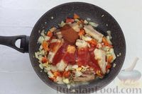 Фото приготовления рецепта: Макароны со свиными рёбрышками и овощами (на сковороде) - шаг №9