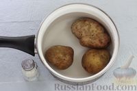 Фото приготовления рецепта: Картофельная лепёшка с беконом и грибами на сковороде (рёшти) - шаг №2
