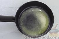 Фото приготовления рецепта: Картофельная лепёшка с беконом и грибами на сковороде (рёшти) - шаг №10