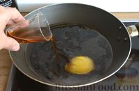 Фото приготовления рецепта: Запечённые свиные рёбрышки в соево-винной глазури - шаг №8