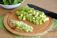 Фото приготовления рецепта: Рис с кабачками и шпинатом - шаг №3