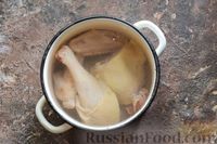 Фото приготовления рецепта: Куриный суп с домашней лапшой - шаг №13