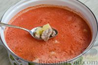 Фото приготовления рецепта: Суп со свиными рёбрами, помидорами, вермишелью и сладким перцем - шаг №15