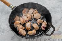 Фото приготовления рецепта: Рагу из кабачков со свининой - шаг №4