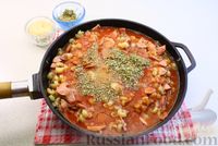 Фото приготовления рецепта: Макароны с сосисками и томатным соком, на сковороде - шаг №10