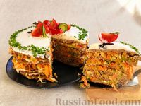 Фото к рецепту: Закусочный печёночный торт с кабачками