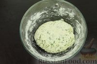 Фото приготовления рецепта: Творожные крокеты с зеленью и кунжутом - шаг №7