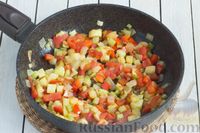 Фото приготовления рецепта: Рисовый суп со щавелем, кабачками и помидорами - шаг №5
