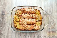 Фото приготовления рецепта: Куриный шашлык с молодой картошкой (в духовке) - шаг №13