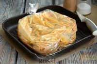 Фото приготовления рецепта: Куриные бёдрышки, запечённые в майонезно-грибном соусе, в рукаве - шаг №10