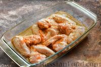 Фото приготовления рецепта: Куриные крылышки, запечённые в лимонно-соевом маринаде - шаг №8