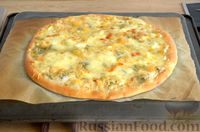 Фото приготовления рецепта: Пицца "Четыре сыра" - шаг №16