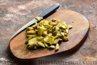 Фото приготовления рецепта: Мясная солянка с маринованными грибами - шаг №11