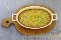 Фото приготовления рецепта: Омлет в духовке, с кукурузой и горошком - шаг №7