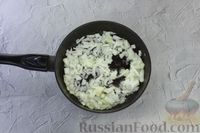 Фото приготовления рецепта: Картофельные "лодочки" с фаршем и грибами (в духовке) - шаг №3