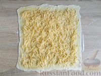 Фото приготовления рецепта: Слоёные булочки с сыром и шпинатом - шаг №10