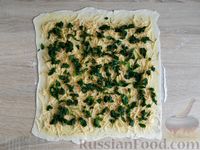 Фото приготовления рецепта: Слоёные булочки с сыром и шпинатом - шаг №11