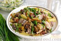 Фото к рецепту: Жареная картошка с беконом, грибами и яйцами