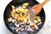 Фото приготовления рецепта: Жареный рис с беконом и картофелем - шаг №13