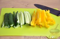 Фото приготовления рецепта: Рулет из лаваша с тилапией и свежими овощами (рыбная шаурма) - шаг №10