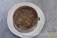 Фото приготовления рецепта: Торт из лаваша с вишней и кремом из сметаны, сгущенки и какао - шаг №16