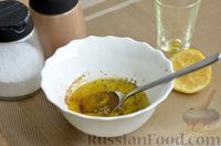 Фото приготовления рецепта: Греческий салат с креветками - шаг №8