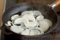 Фото приготовления рецепта: Запечённая картошка с грибами и помидорами, в рукаве - шаг №2