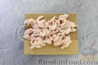 Фото приготовления рецепта: Фунчоза с курицей, грибами, овощами, яйцами и арахисом - шаг №2