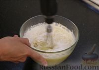 Фото приготовления рецепта: Кекс с грецкими орехами и корицей - шаг №8