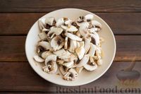 Фото приготовления рецепта: Булгур с грибами, кабачками, помидорами и сладким перцем - шаг №6